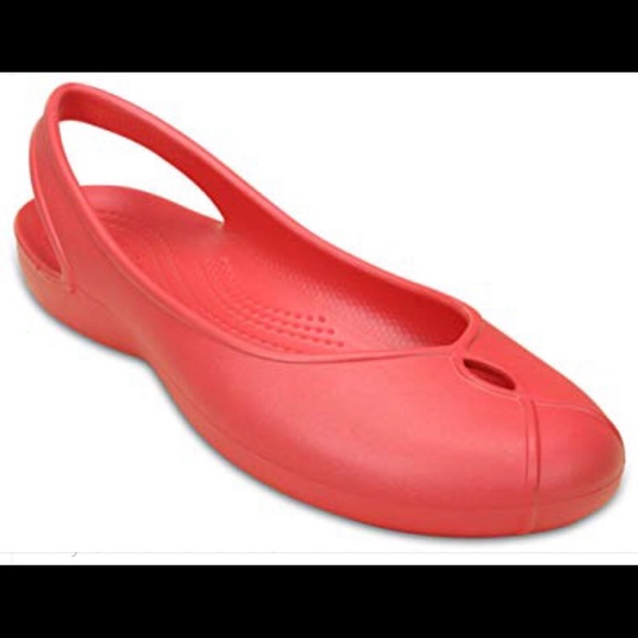 salmon colored crocs